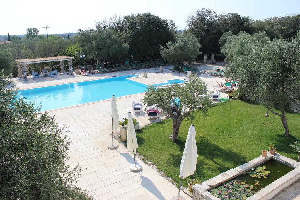 Agriturismo Tenuta Sant'Antonio Cerfignano Ngoại thất bức ảnh